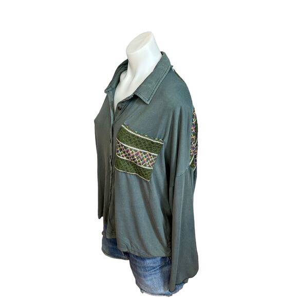 Olive Green Boho Oversize Button Up Shirt MEDIUM Bell Sleeve Slouchy Top POL NEW - Picture 8 of 11